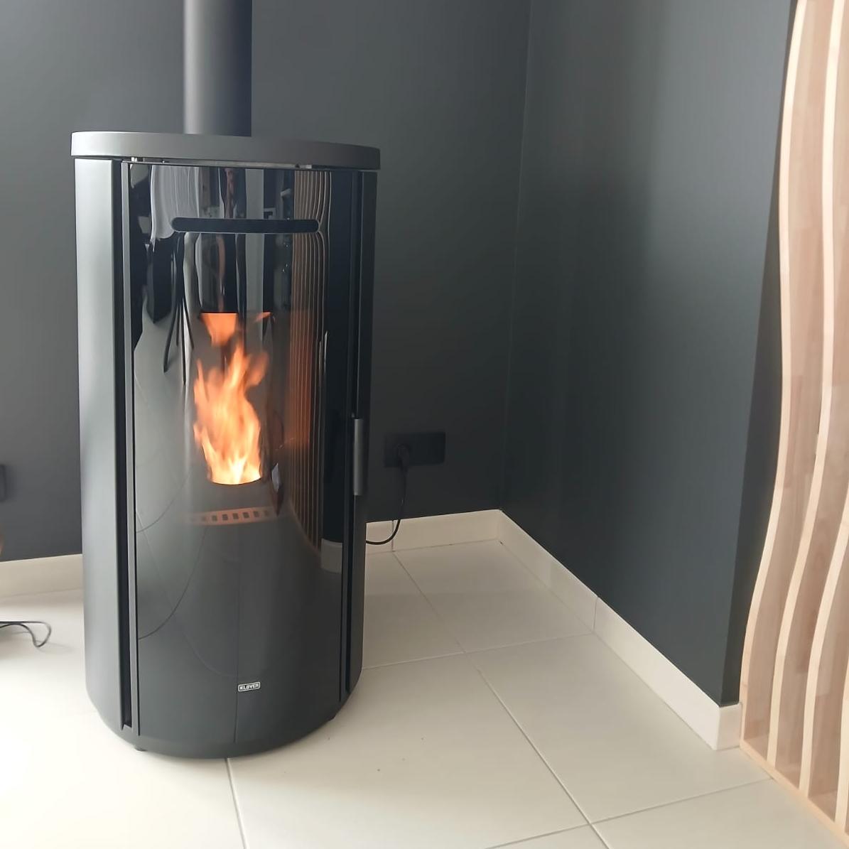 Choisissez le poêle à granulés Krono 8 kW Klover — free download